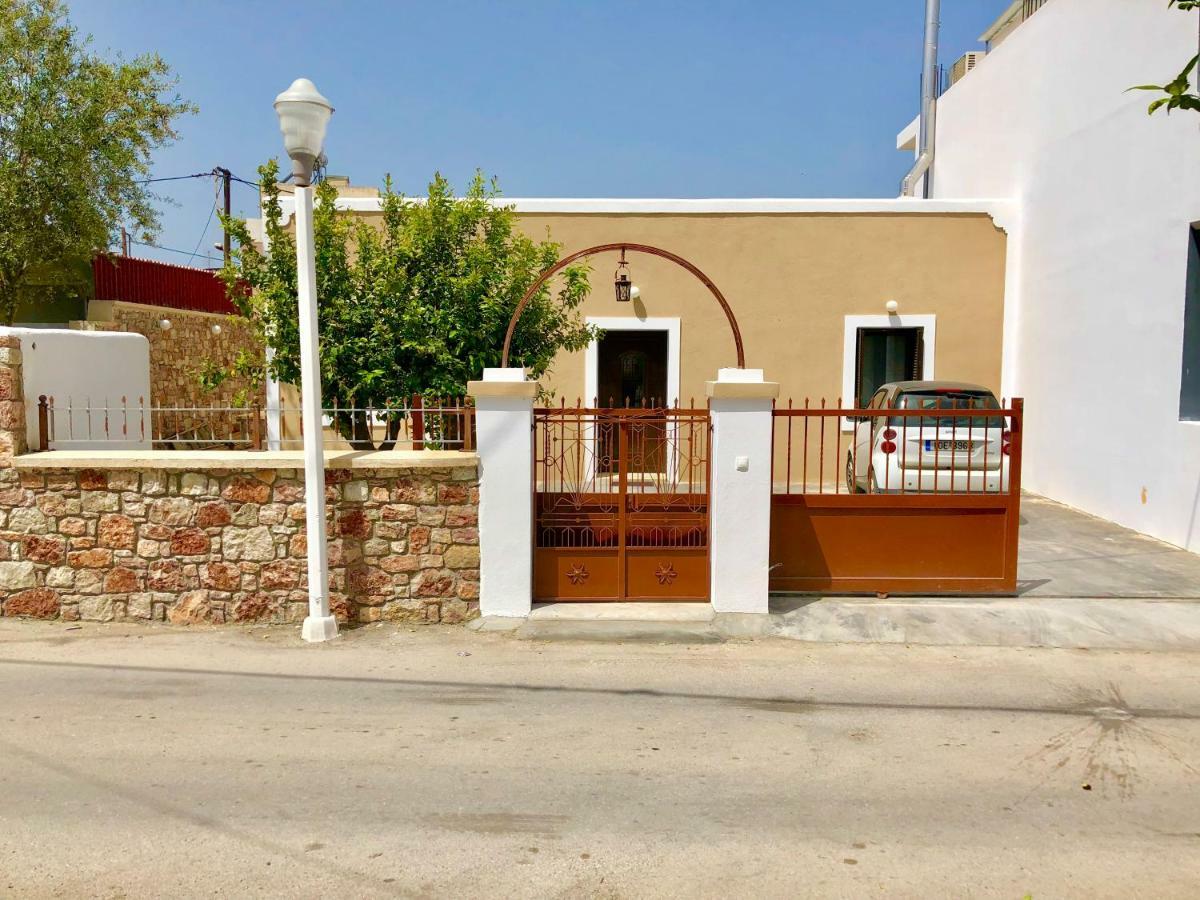 Bekos Traditional House Archangelos  Exterior foto